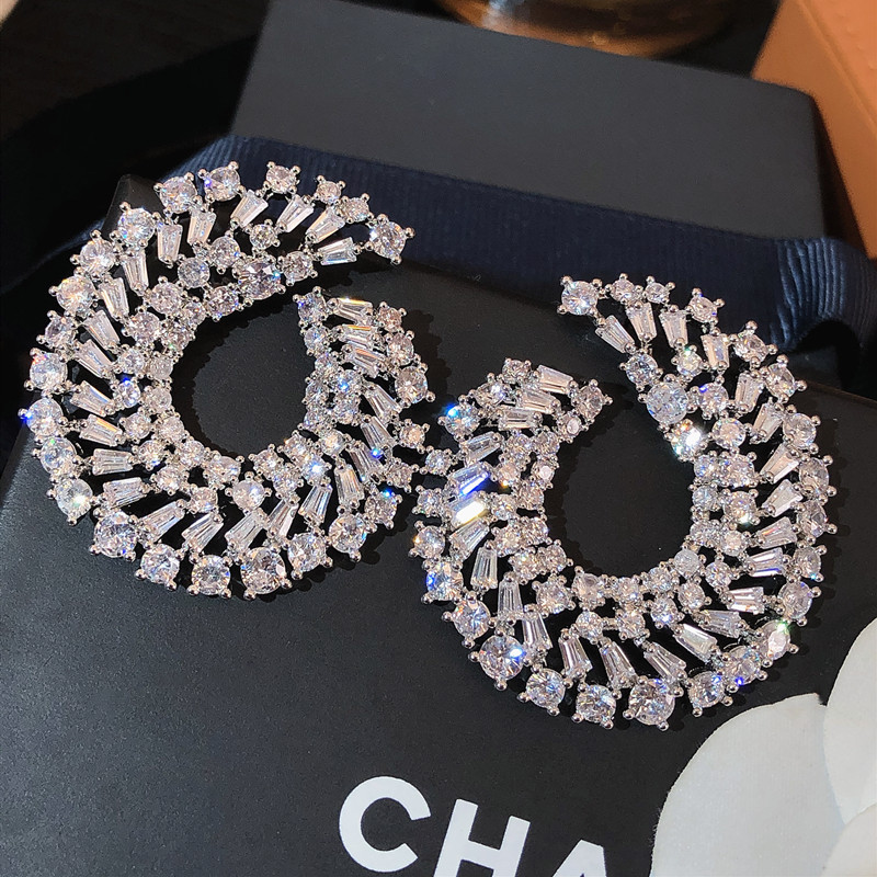 欧美超闪闪钻不规则圆形耳钉女小众轻奢夸张高级感S925银针耳饰潮,饰品/流行首饰/时尚饰品新,耳环,淘宝优惠券,粉丝福利购,淘宝优惠卷