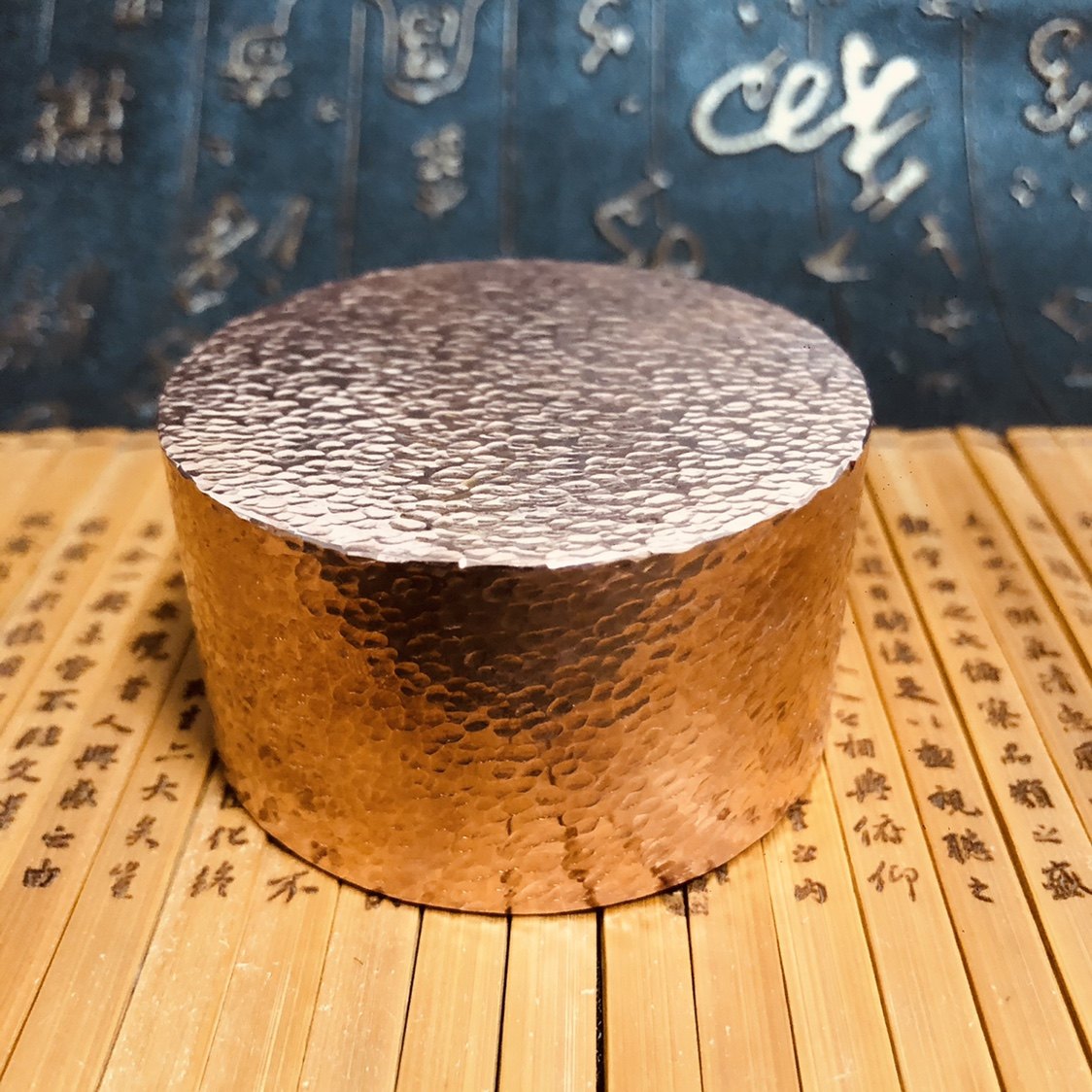 810克大号紫铜实心锤纹镇尺纯手工红铜敲打书画小楷镇纸圆形皮镇,文具电教/文化用品/商务用品,镇纸,淘宝优惠券,粉丝福利购,淘宝优惠卷