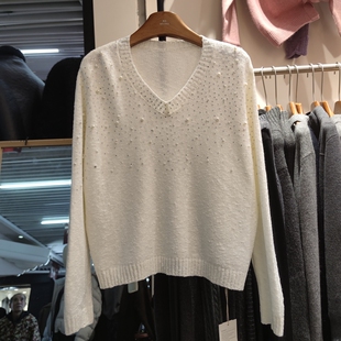 9928秋冬女V领长袖针织衫毛衣打底衫宽松钉珠宽松上衣早春