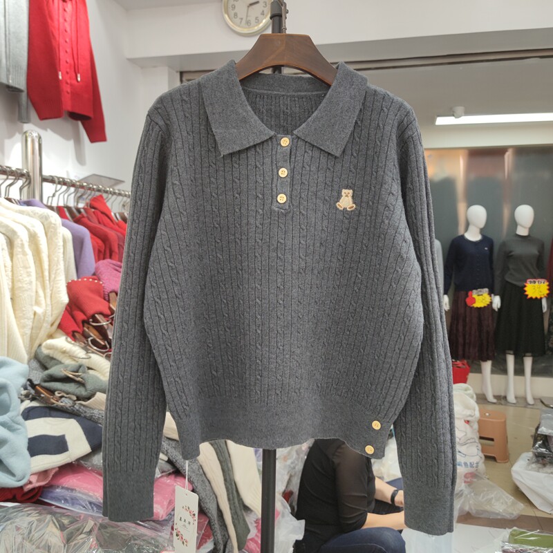 8145秋冬女翻领长袖针织衫毛衣套头打底衫麻花小熊宽松专柜品质