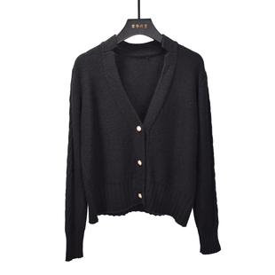法式复古黑色针织开衫外套女 秋季新款宽松v领单排扣长袖短款毛衣