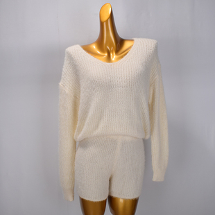 法式v领仿貂绒毛衣女 秋冬新款慵懒风套头长袖上衣配高腰短裤套装