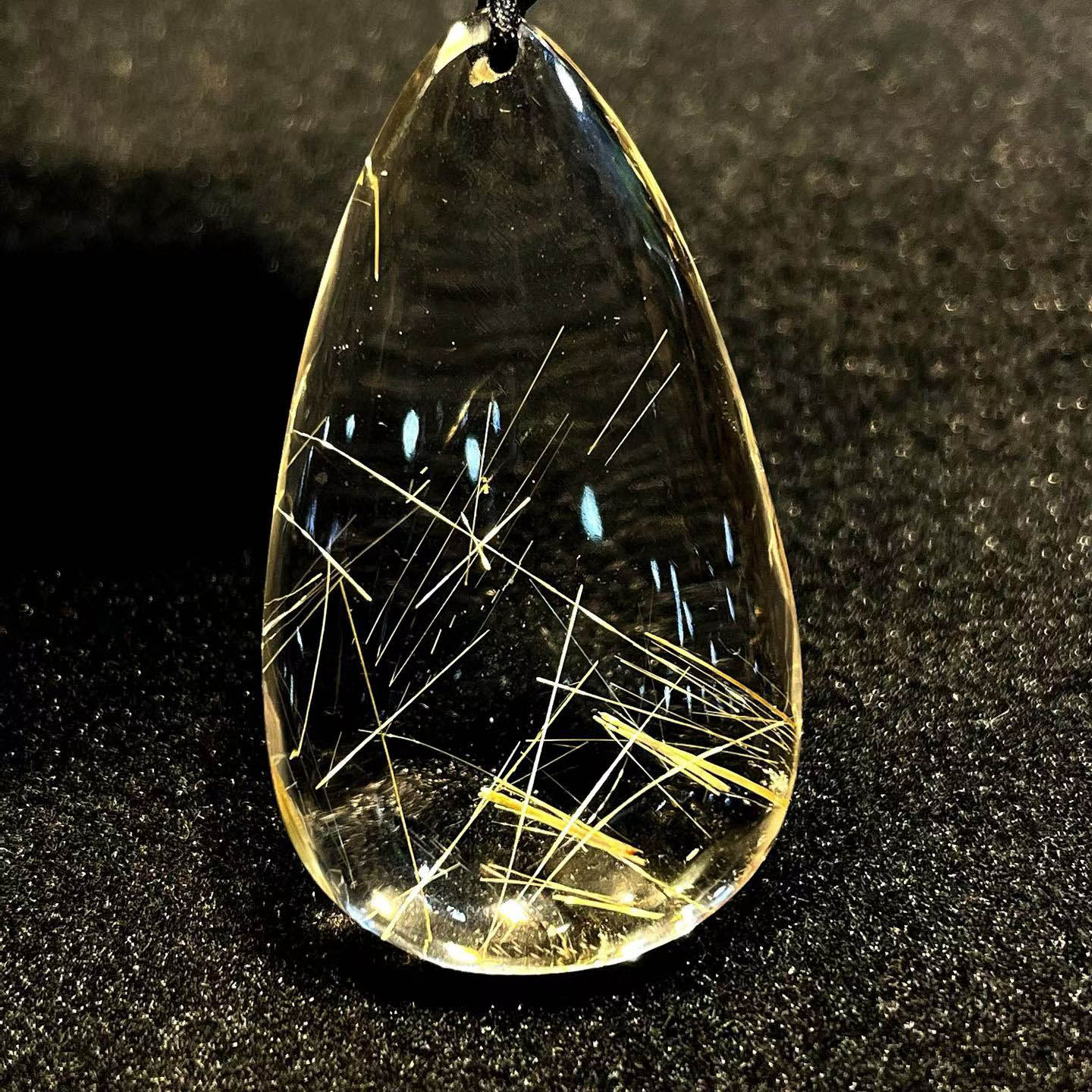 魅晶天然水晶金发晶水滴形吊坠