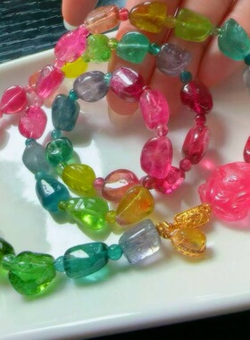 魅晶天然水晶晶体通透绚丽荧光碧玺原石多圈手链