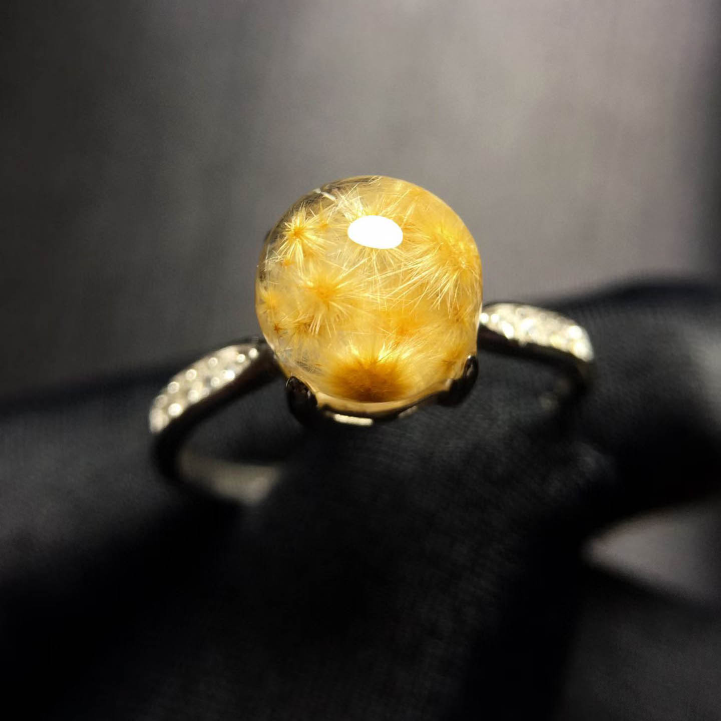 魅晶天然水晶太阳花转运珠戒指