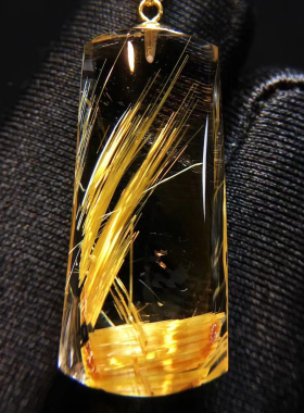 魅晶水晶晶体通透吊坠