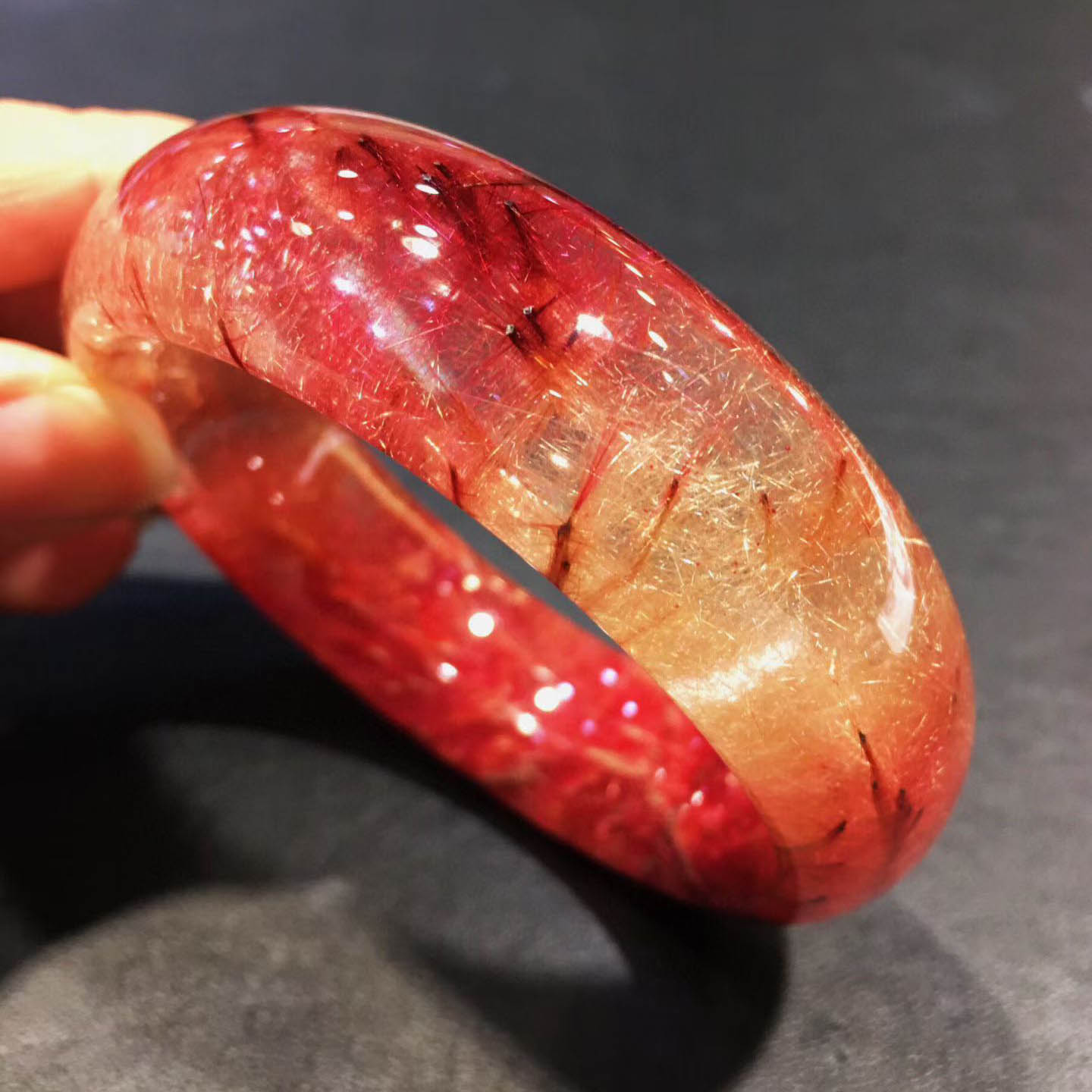 魅晶天然水晶晶体通透红发晶手镯