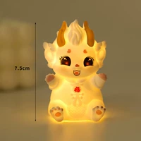 Пять из светло -серого эмалевой геле