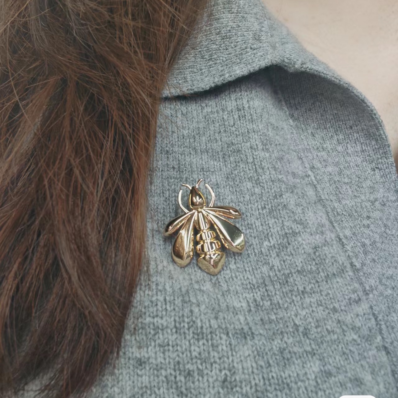 爆款特价包邮！ 金色经典小蜜蜂胸针徽章 带卡板包装