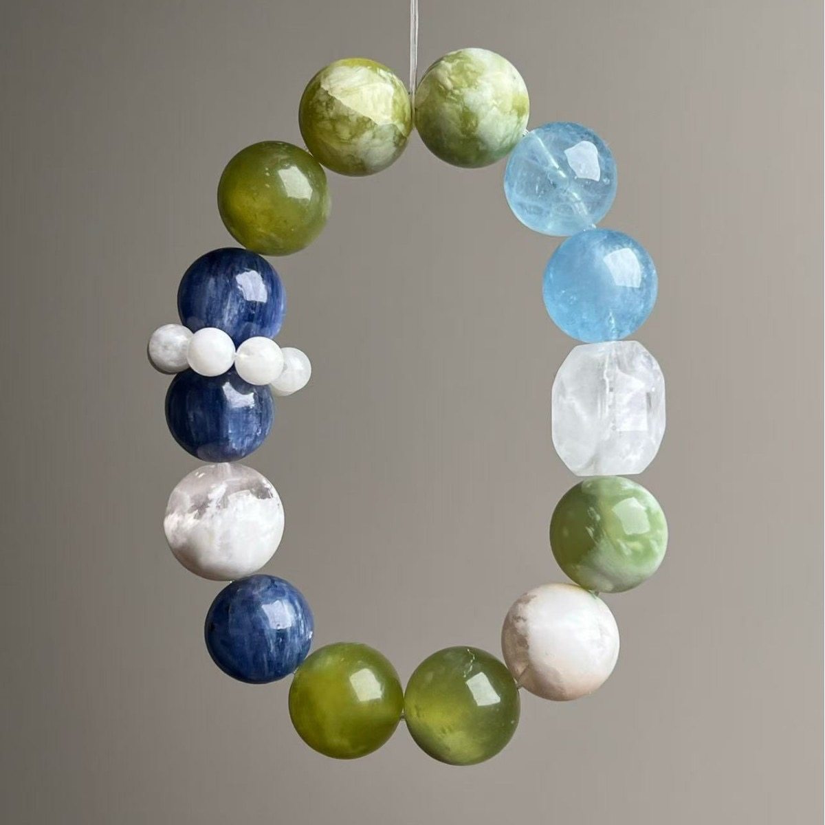 天然水晶手串白幽灵水晶奶盖手串岫玉蓝晶石手链礼物散珠,饰品/流行首饰/时尚饰品新,手饰/手串,淘宝优惠券,粉丝福利购,淘宝优惠卷