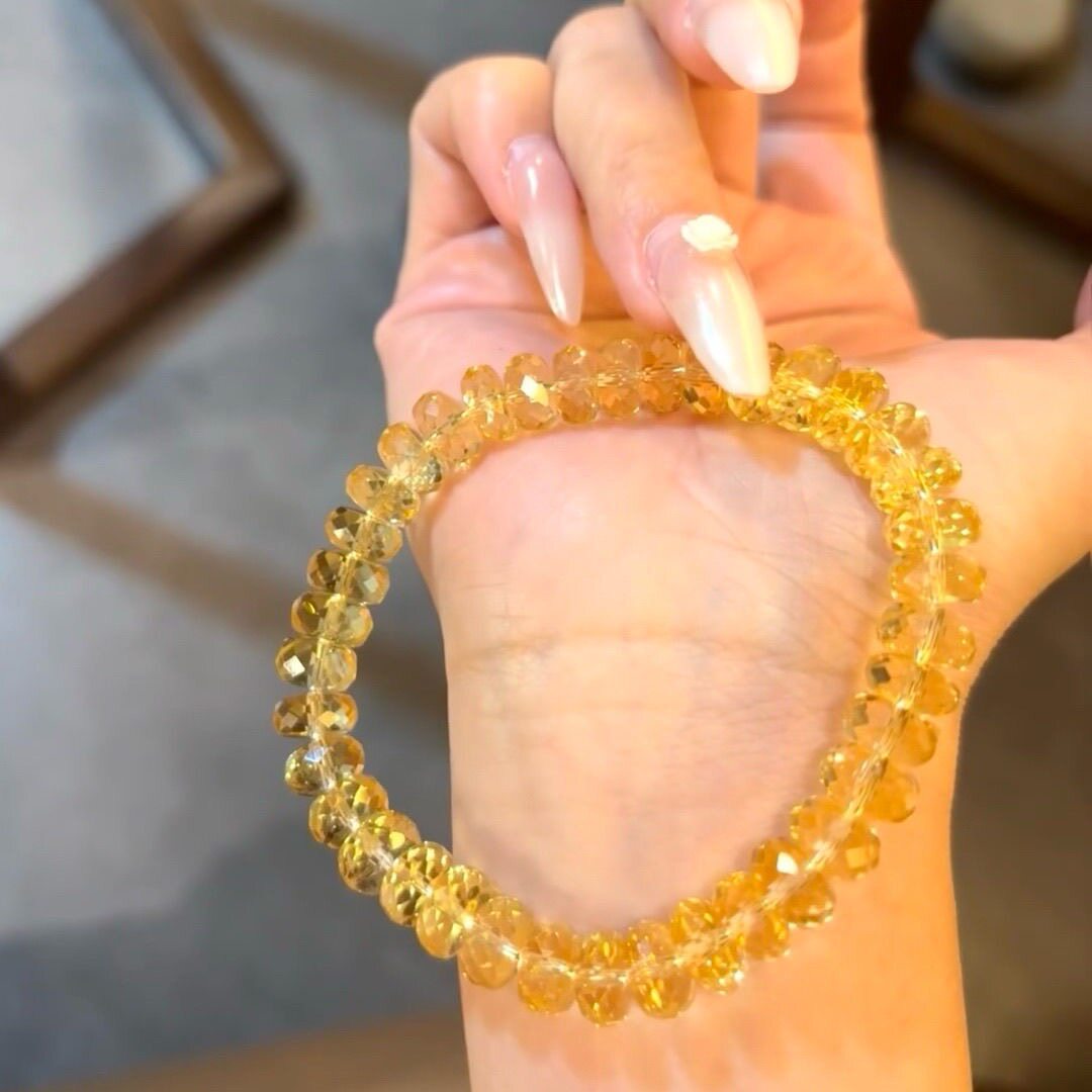 爆闪刻面巴西黄水晶手链女招财转运饰品小众礼物车轮叠带招财手串