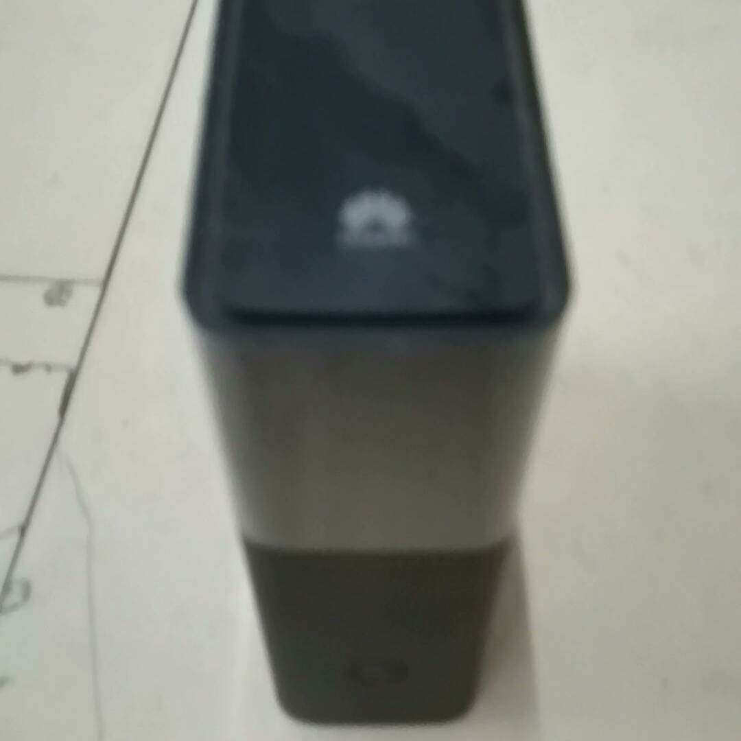 议价华为路由Q1母路由，型号WS833，上部有保