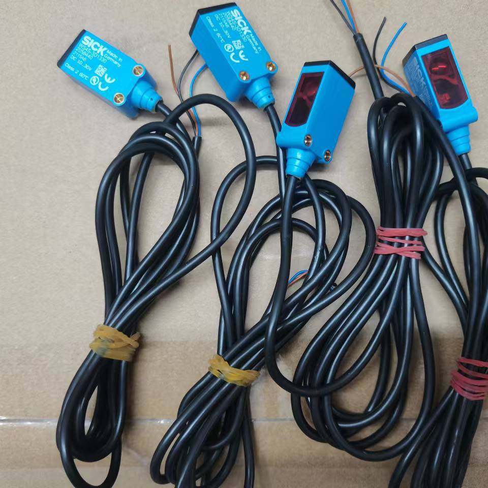 议价WS4S-3D1330传感器 有4个，实物图片，95