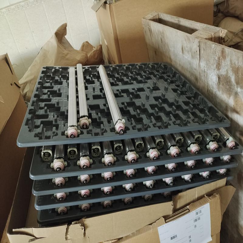 议价力纳克LINAK直线螺纹驱动。。。。如图所示，实物拍摄。