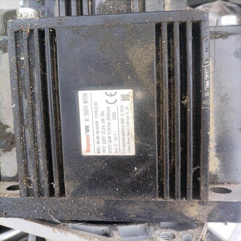 议价MC2D-M13200D伺服电机，拆机功