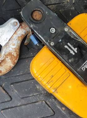 议价DEMAE格1T吊钩，重邮，邮费自理