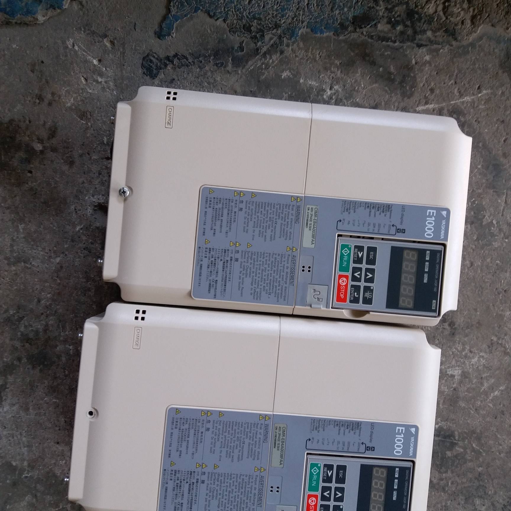 议价安川变频器15KW，库房备机安川EB4A0031FAA，