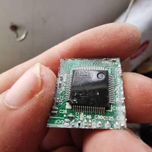 议价STM32F070RBT6数量562个 打包价6 单价12元