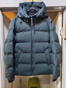 冬季新款男士羽绒服连帽短款夹克外套韩系轻奢精品高蓬松度