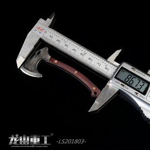 现货龙山重工 1/6兵人偶 全手工不锈钢实木战术斧头 场景道具黑帮