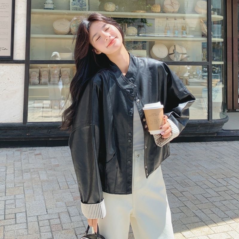 032C 2025年秋冬新款黑色真皮皮衣外套女短款立领棒球服夹克上衣