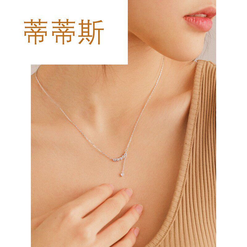 S925银日韩国气质表情微笑锁骨链爱心吊坠少女简约百搭项链