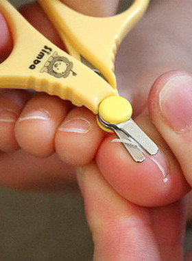 小狮王辛巴婴幼儿指甲剪新生儿指甲刀宝宝防夹肉指甲钳安全剪