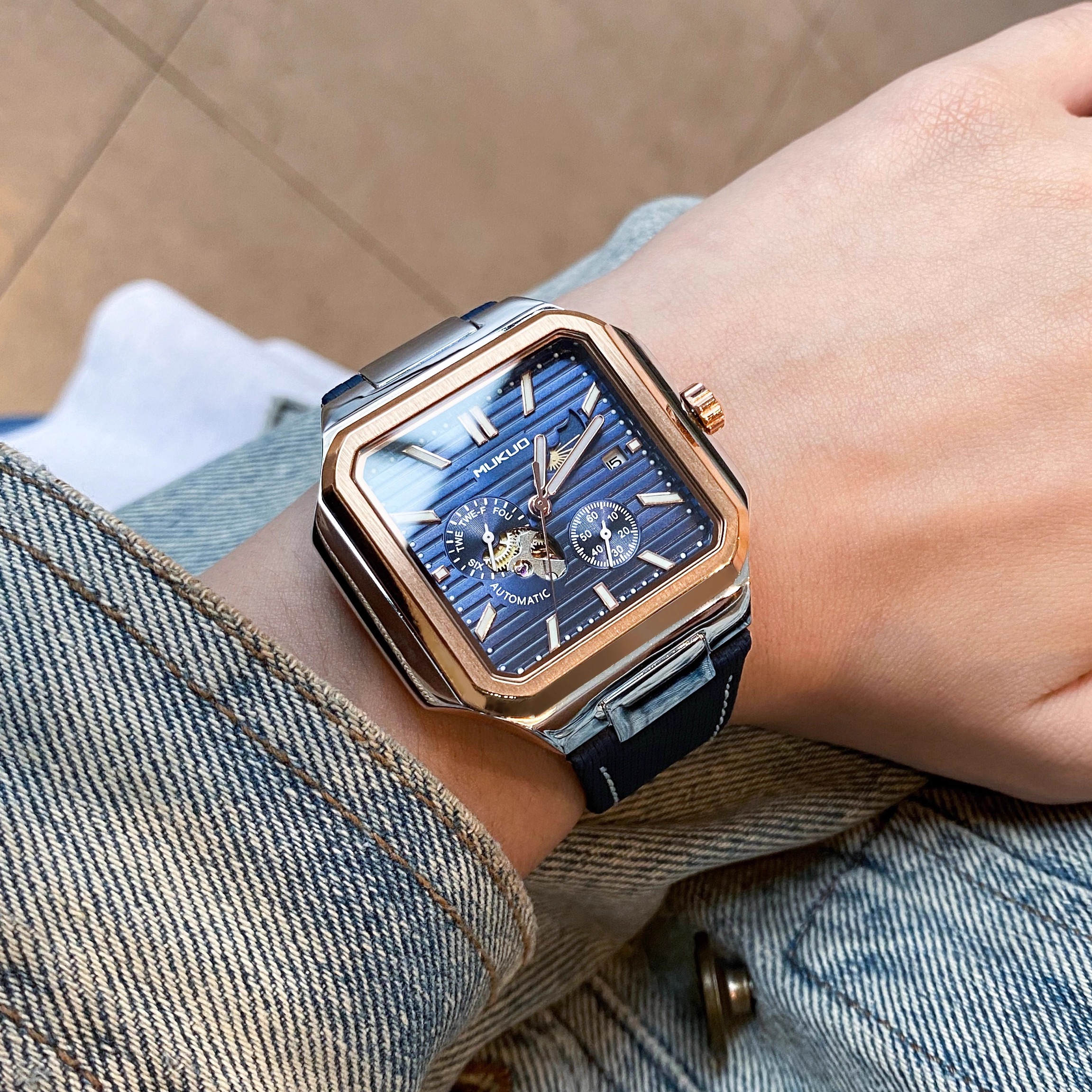 经典方形大表盘鹦鹉螺手表