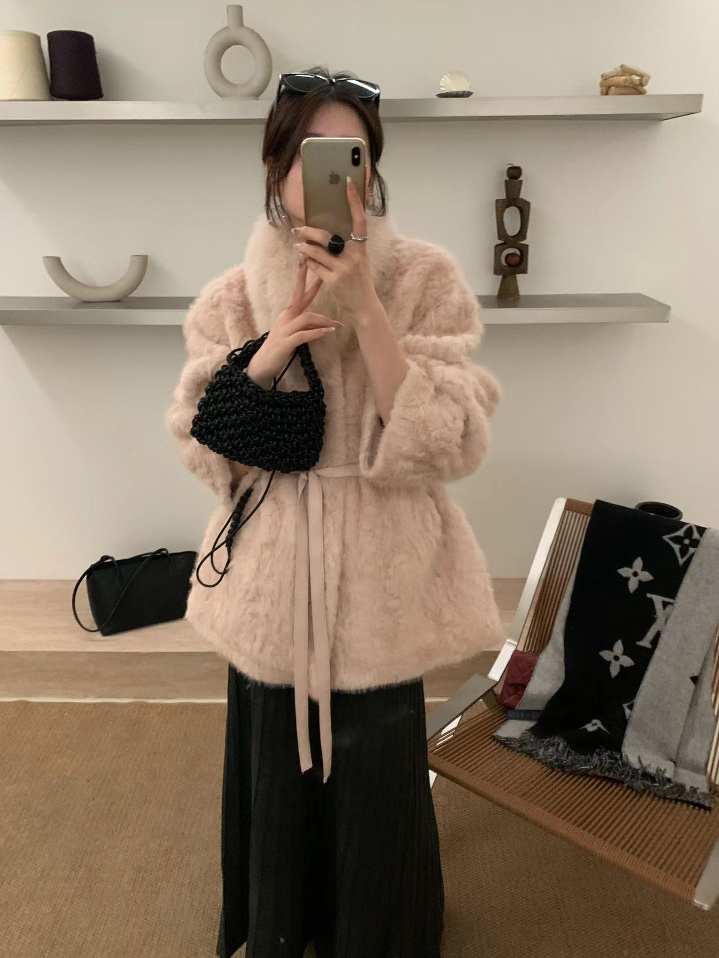 韩系2025冬新款韩版宽松显瘦高级感外套女小湖羊冬季毛毛保暖外套