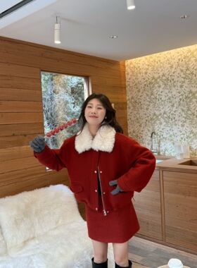 韩系红色羊羔毛领小香风羽绒服套装冬季新款2025外套半身裙两件套