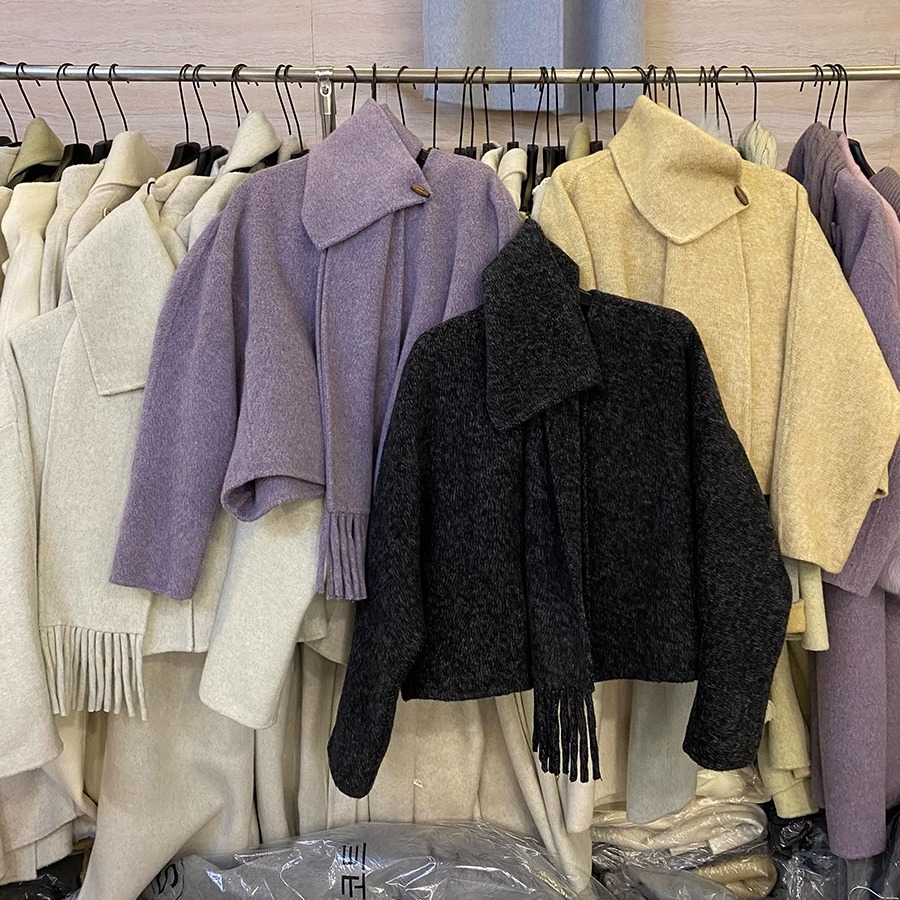 纯色双面羊绒围巾领时尚韩系上衣