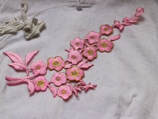 DIY烫衣服贴花刺绣布贴装饰羽绒服补丁贴 花朵粉色梅花有背胶