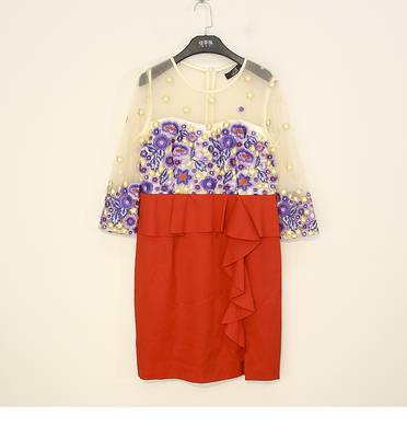 木耳拼接边蕾丝拼接连衣裙