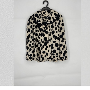 春秋装 台湾品牌 裘*诺 波点长袖女士外套 大翻领棉收腰 21003D