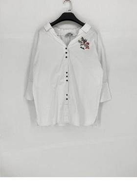 春秋款 撤柜品牌 璐S系列 宽松舒适休闲百搭衬衫女17191