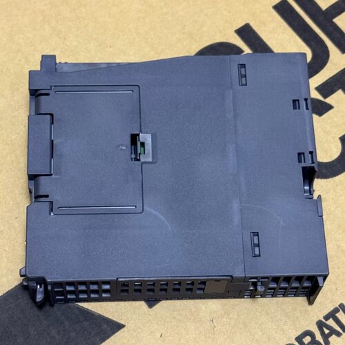 三菱Q06UDVCPU 实物拍摄。成色如图所示。功能包好--议价商品