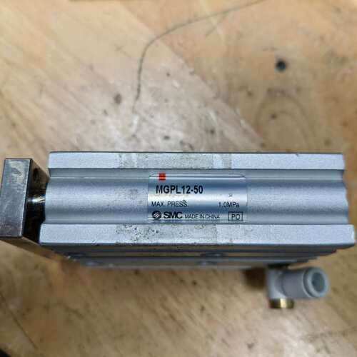 SMC三轴气缸MGPL12-50--议价商品