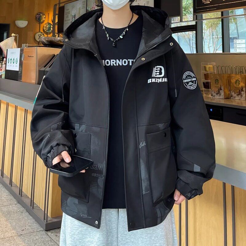 春秋季新款冲锋衣外套男初中高中学生潮流夹克青少年大童帅气上衣