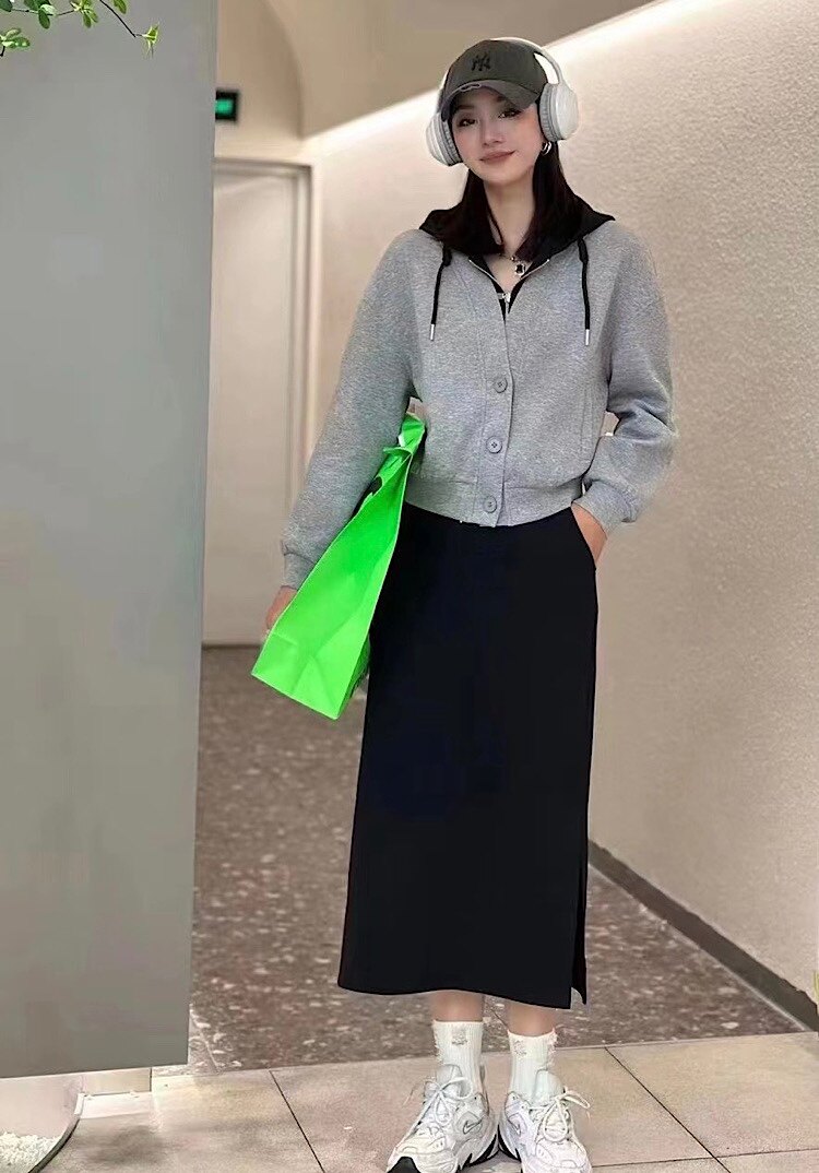 韩国迪篇2305高端太空棉运动连帽套装女卫衣洋气半身裙2025春季