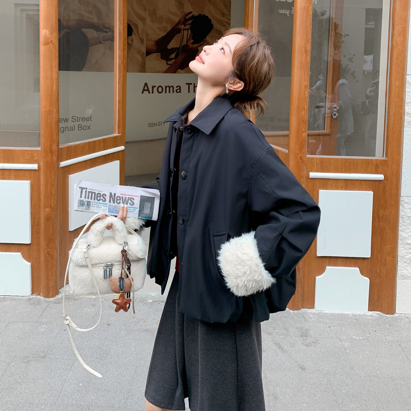 2025设计款黑色袖口毛毛时尚羽绒女B127A-8022-P295K446,女装羽绒服,浙宝127A 2025设计款黑色袖口毛毛时尚羽绒女B127A-8022-P295K446,女装羽绒服,浙宝127A