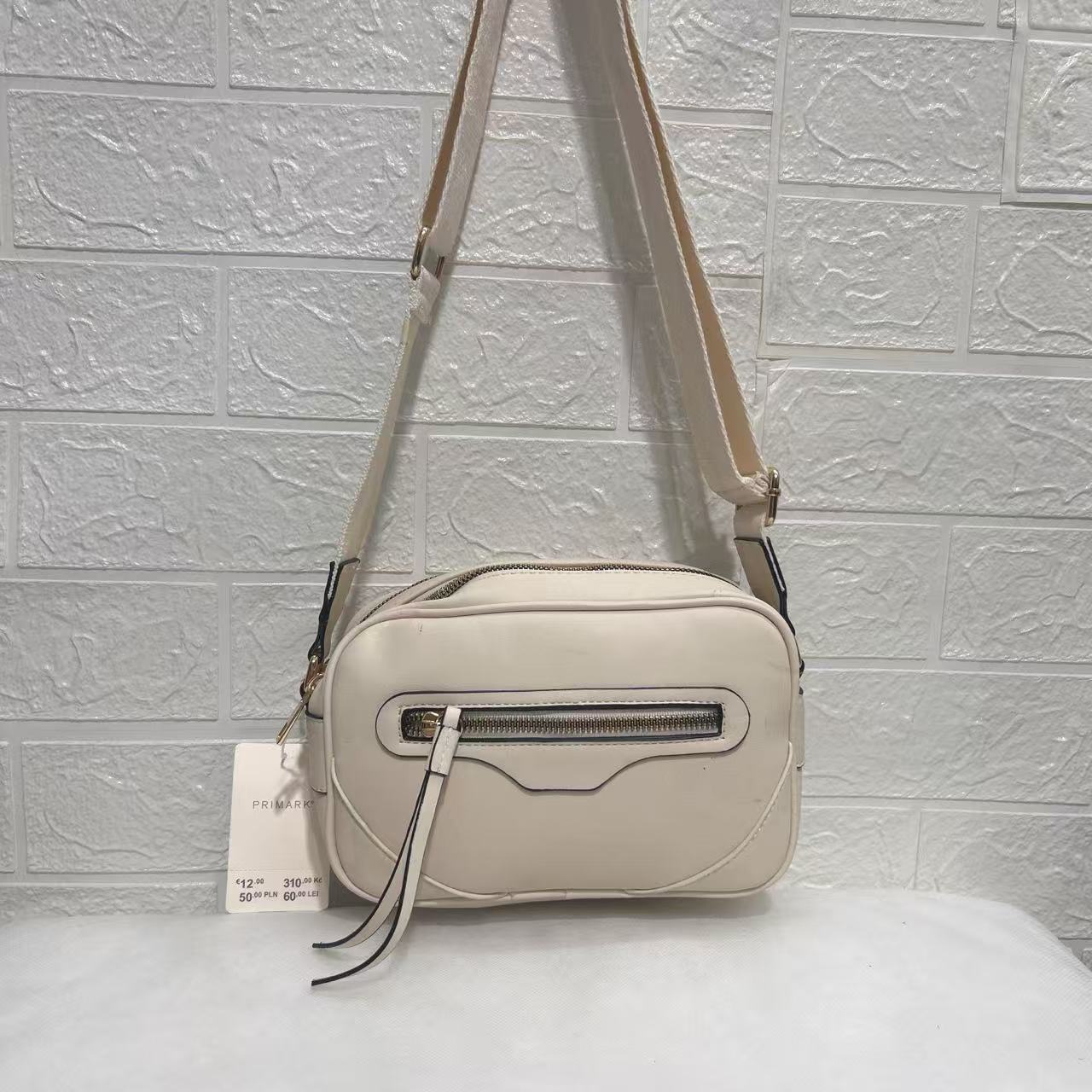 外贸尾货出口英国primark时尚女包微瑕疵特价清仓单肩包斜挎包