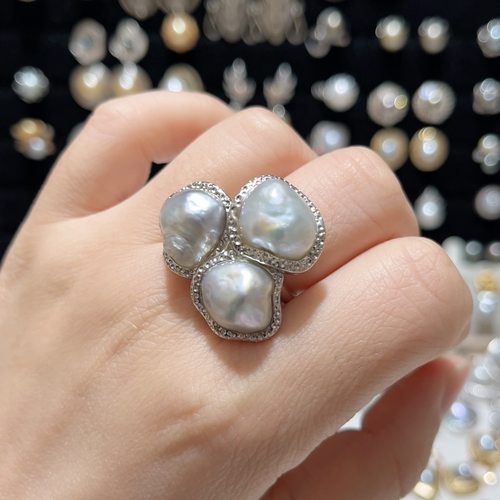 天然海水澳白巴洛克3珠包镶戒指S925银包镶下开口调节圈口