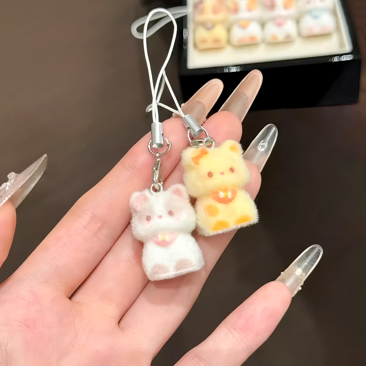 新款卡通可爱植绒立体树脂钥匙扣
