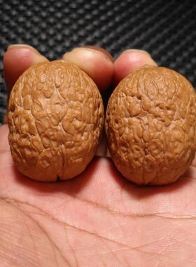 云南野生蛇皮球铁核桃 超压手40多g 皮质好油性大 文玩核桃卡肚35