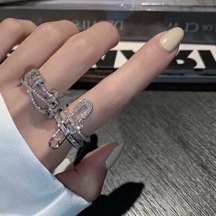 酷女孩开口戒指网红ins别针小众设计冷淡风个性镶锆石超闪蝴蝶结