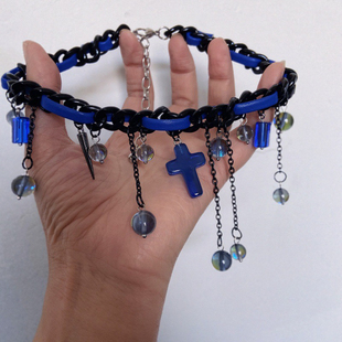 原创设计蓝色皮质链条项链女拼接流苏铆钉十字架琉璃珠吊坠锁骨链