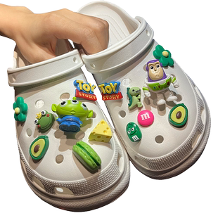 适配洞洞鞋配饰立体可爱鞋花装饰鞋扣配件卡骆驰crocs拖鞋可拆卸