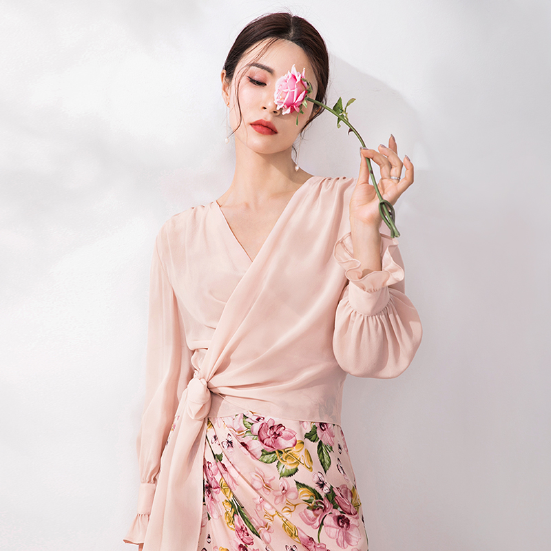美妃v领新款设计感小众法式衬衫