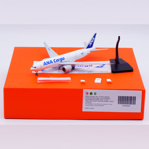 JA772F合金飞机模型全日空