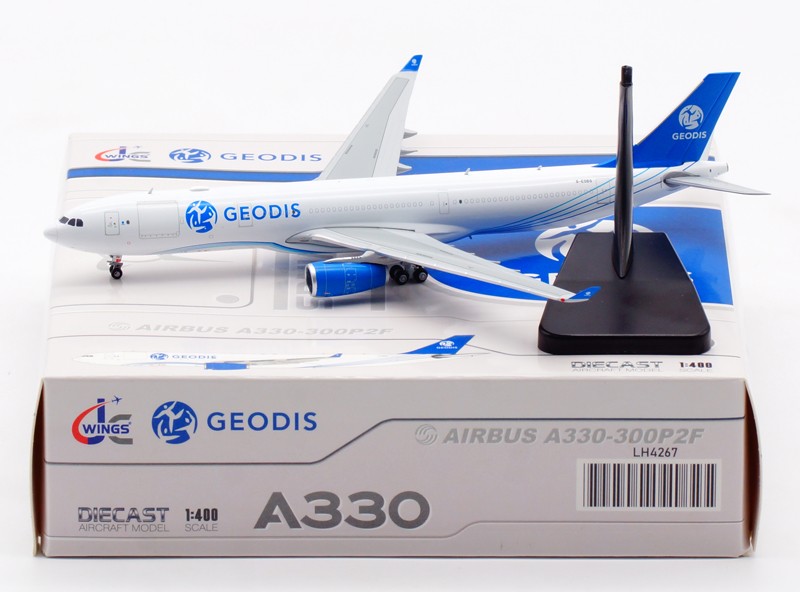 1:400 JC Wings合金客机模型泰坦航空空客A330-300F G-EODS-封面